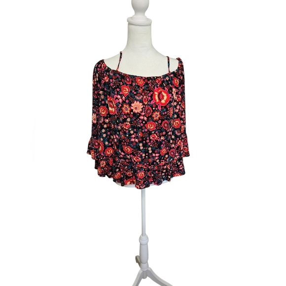 Floral Off-Shoulder Top - Picture 3 of 4